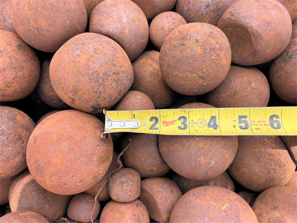 9 Units - Approx. 2-ton Totes Of Steel Grinding Balls In A Mix Of 1-1/2" - 3-1/2" Size)